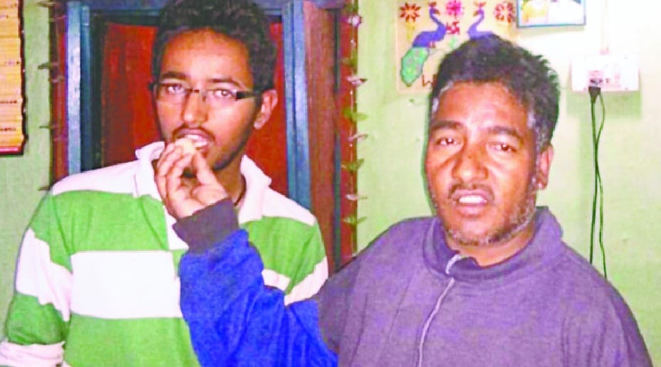 JNV's Roshanath Goswami becomes District Topper