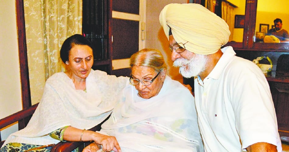 punjab formar dgp and supercop kps gill mother not able to join son funeral at delhi