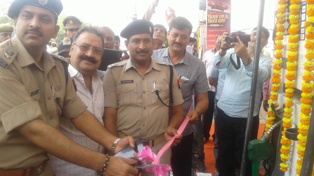 Bike rider alert, no helmet no fuel rules applied to Varanasi