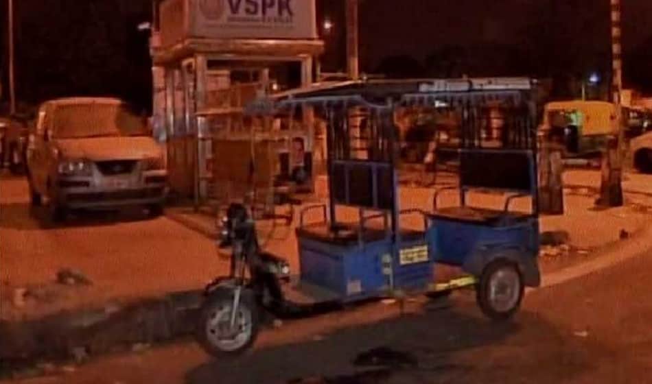 E-rickshaw driver killed for opposing public urination, accused could be delhi university student