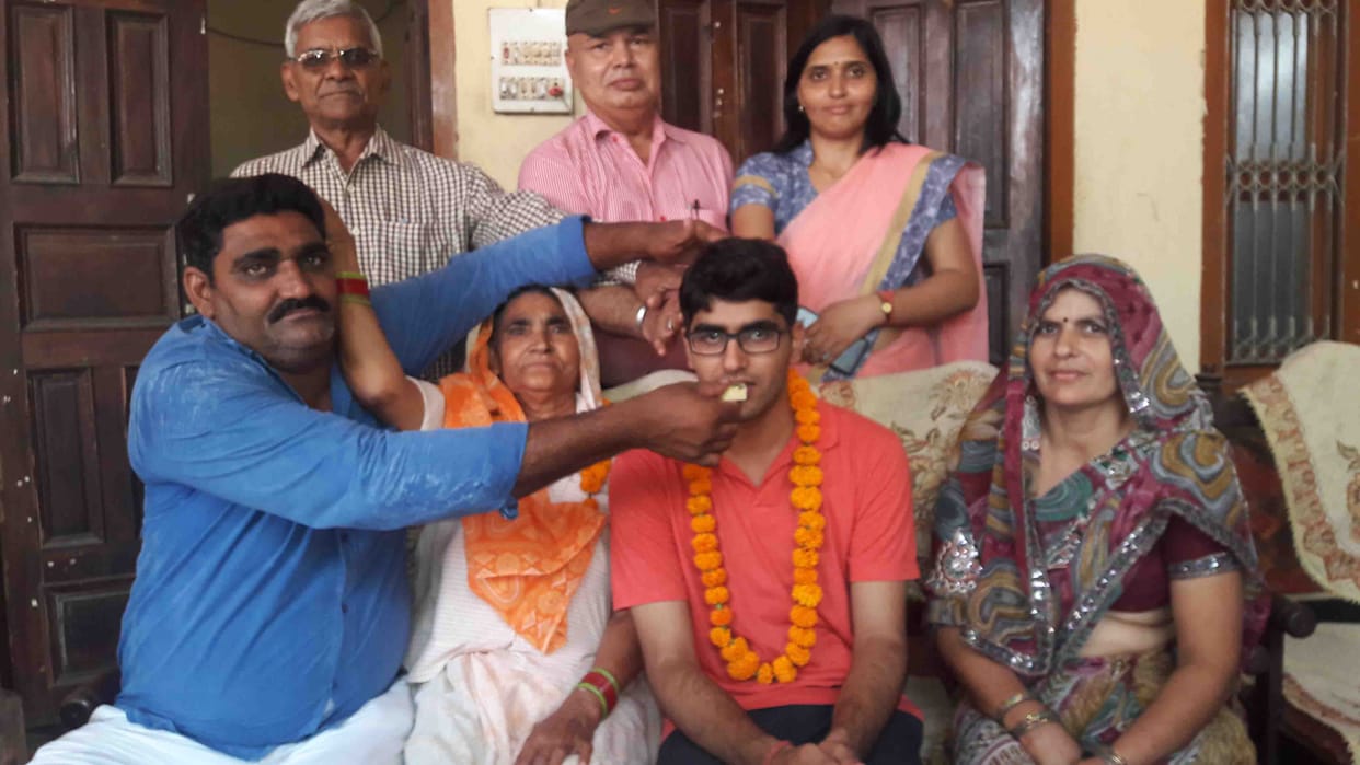 Farmer's son Vipin made district topper2