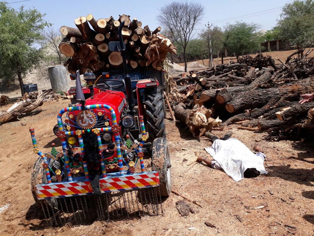 A man death in a incident at harmada jaipur