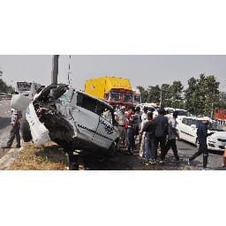 Truck collides, with Marie Car, wife's death, husband serious, karnal