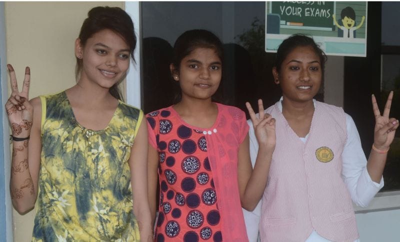 12veen mein nihaarika, 10veen mein shubhaankur avval