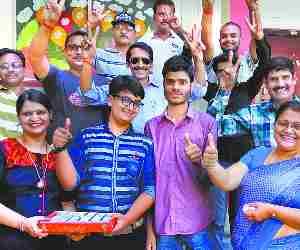 Auto Driver 's Daughter tops District