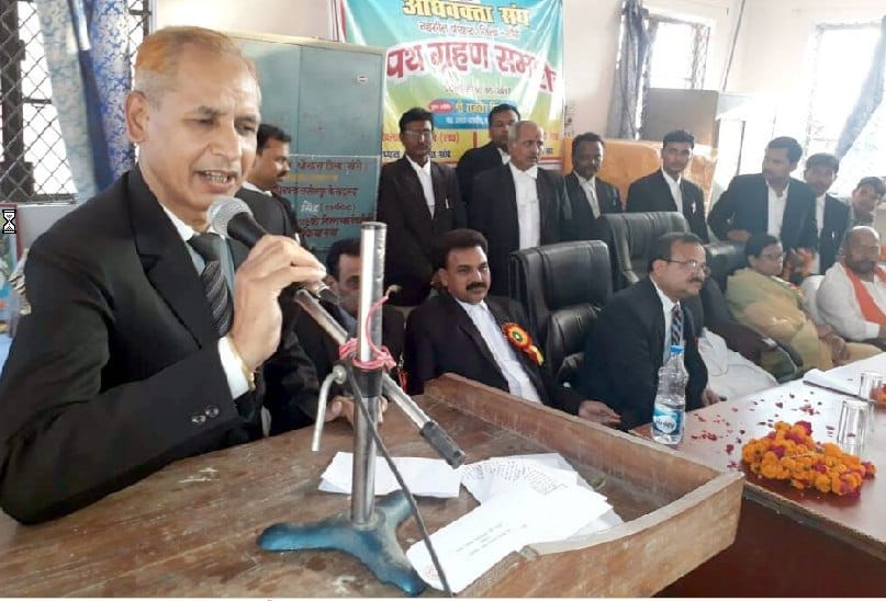 Equal responsibilities of advocates in getting justice