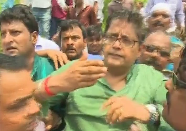 odisha: Egg thrown on Jay Panda allegedly by supporters of BJD MLA Pratap Jena in Kendrapara