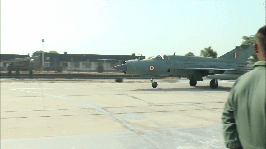 Indian Air Force Chief BS Dhanoa Flies MiG21, Be ready for big operations