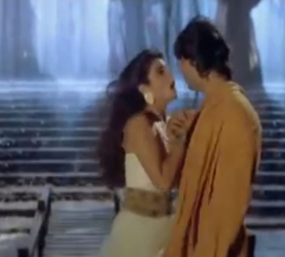 When Ranveer Singh was thrown out of the set by Raveena Tandon during a song shoot
