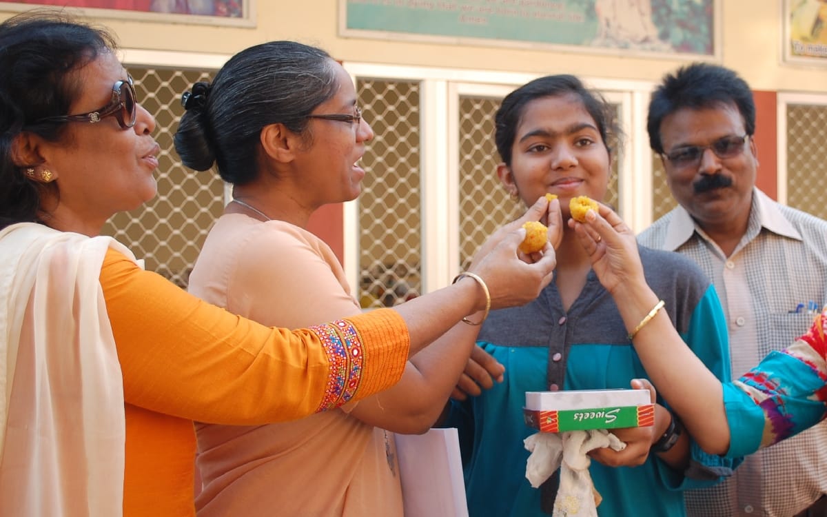 Anjali tops with 94.8 percent marks