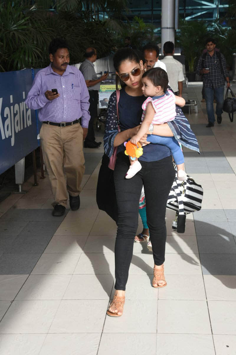 shahid kapoor wife mira rajput shares picture with son zain kapoor