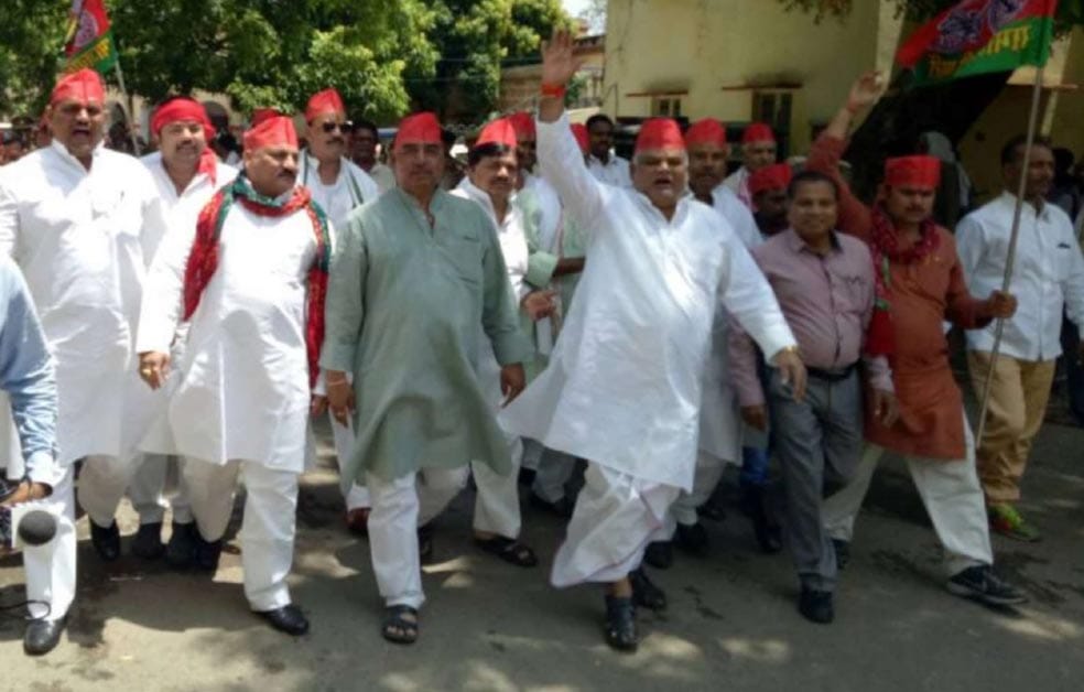 samajwadi party target yogi government for uncntrolled crime in state