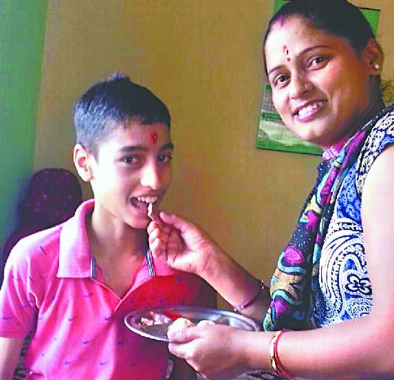 In the absence of wings to the dream of a live mother