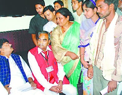 Two prisoners suspended, judicial probe begins
