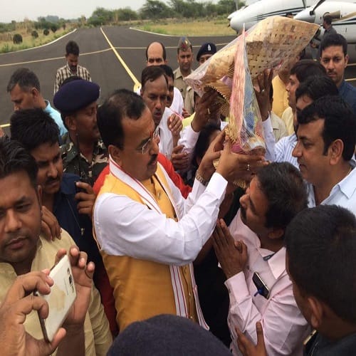 Deputy Chief Minister Keshav Prasad Maurya arrived Meerut, reception on the runway