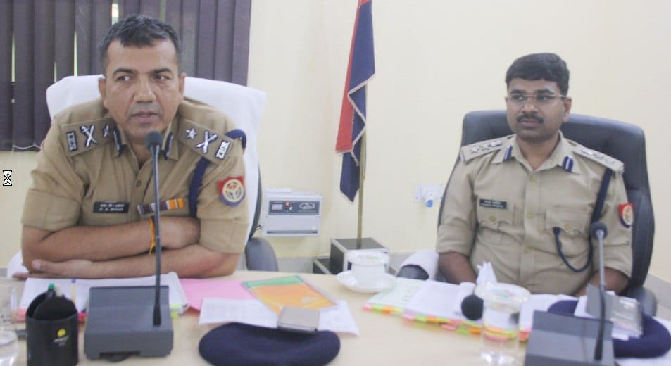 IG Zone visits district The law system