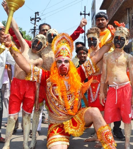 Ganguja Jai Hanuman on the streets of the city