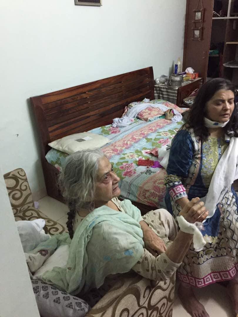 dacoits tried to console woman during loot in lucknow