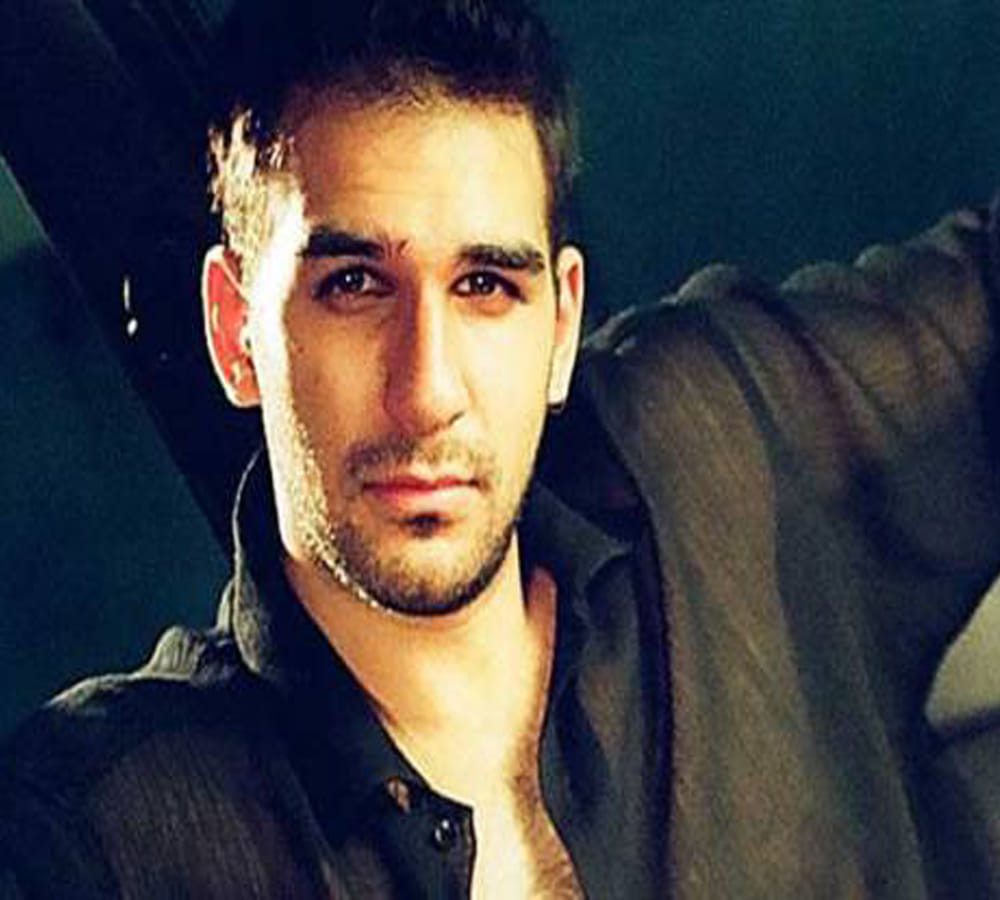 Olivier Sanjay Lafont, Kareena Kapoor's fiance from '3 Idiots' is a popular author, cartoonist