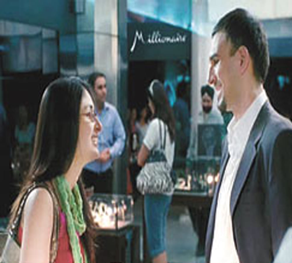 Olivier Sanjay Lafont, Kareena Kapoor's fiance from '3 Idiots' is a popular author, cartoonist