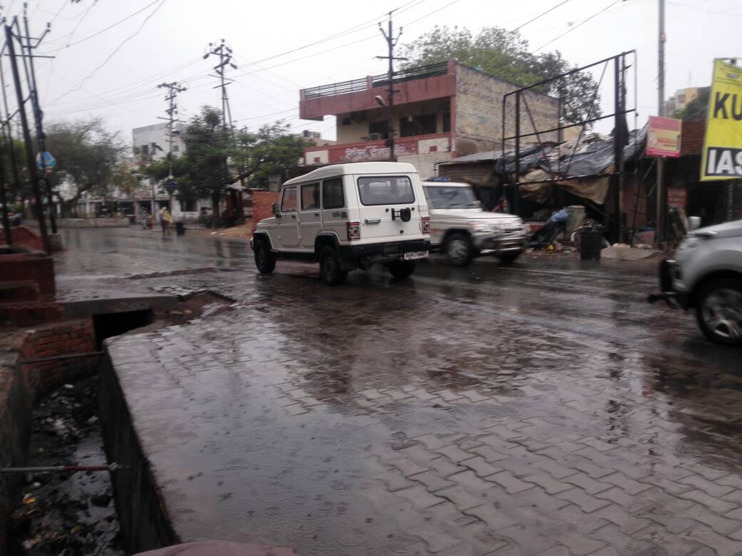 rain after light storm caused change in agra weather today