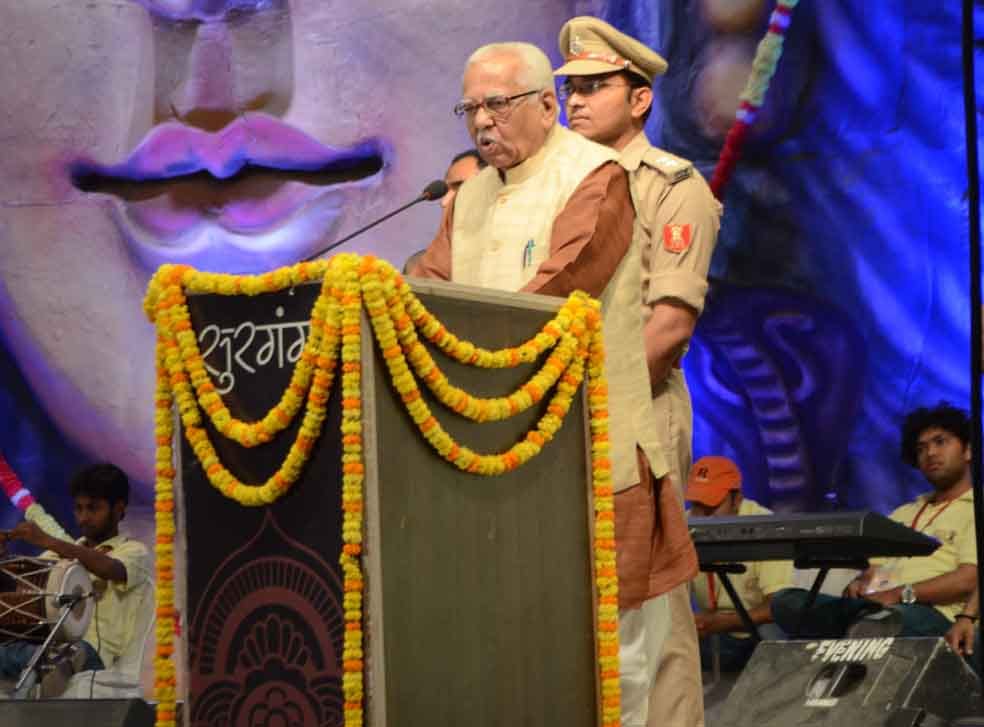 governer ram naik reach varanasi for sur ganga festival