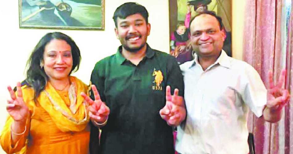 chandigarh saurabh gupta second topper in CLET exam