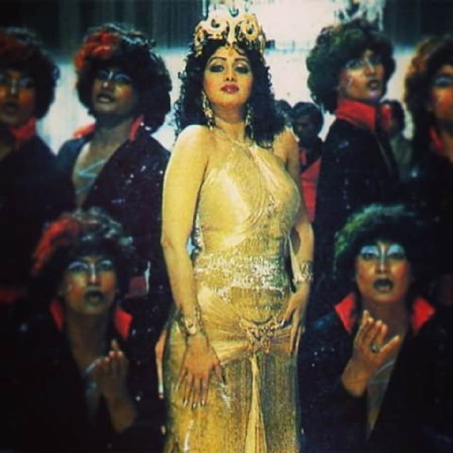 Vidya Balan to pay tribute to Sridevi in Tumhari Sulu by hawa hawai