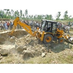 four teenagers died in mud stucking