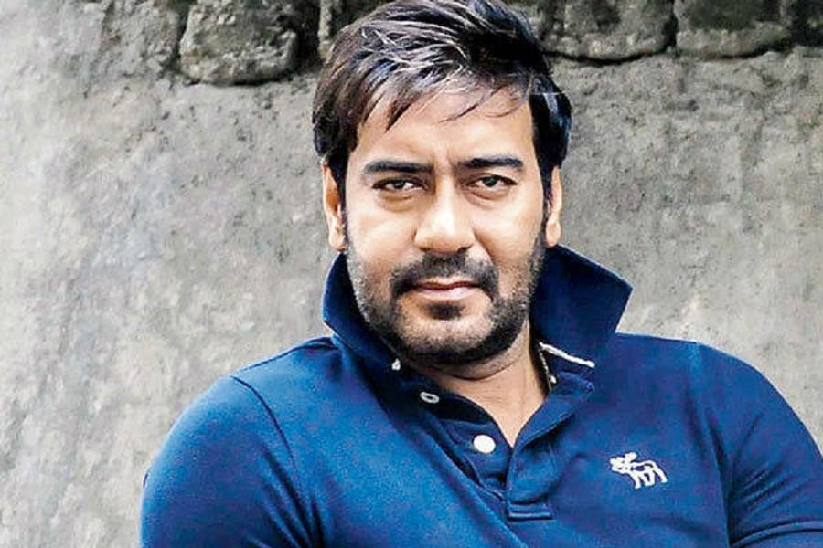 ajay devgn to tell the story of baba ramdev biopic 