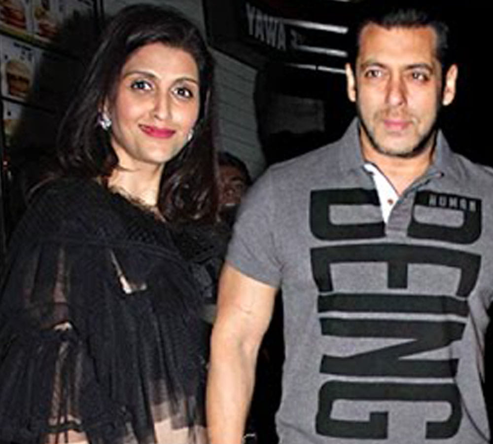 Akanksha Malhotra Kareena's cousin who played Salman's sister in 'Garv' a successful businesswoman