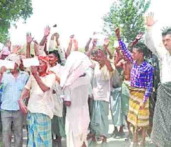Flood victims protested