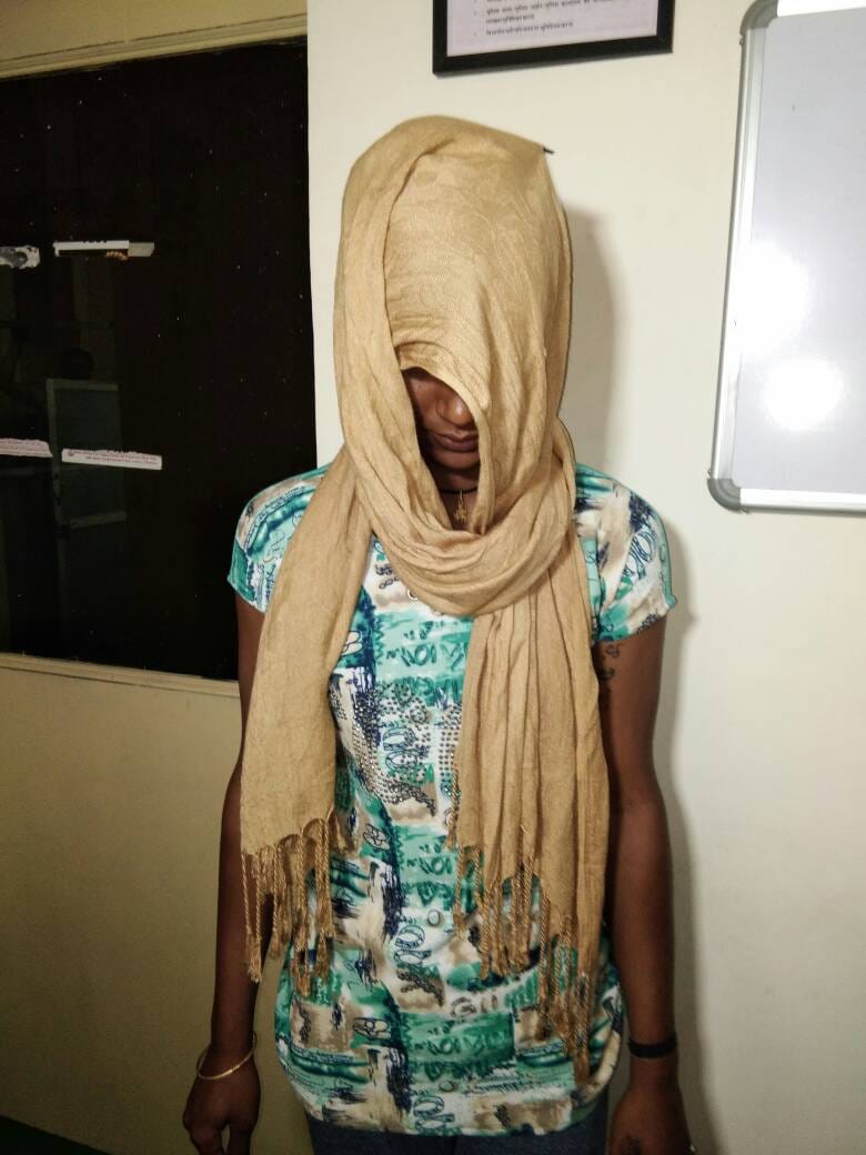 The girl used to do the wrong thing, hence the bitten cloak in ajmer