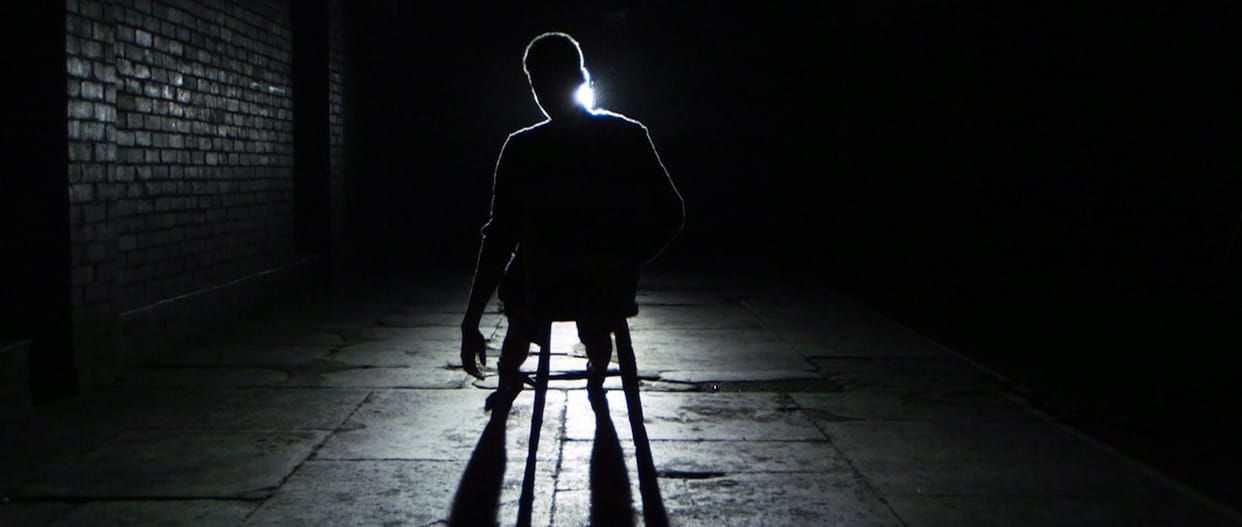 a man beaten by smuggler in barmer 