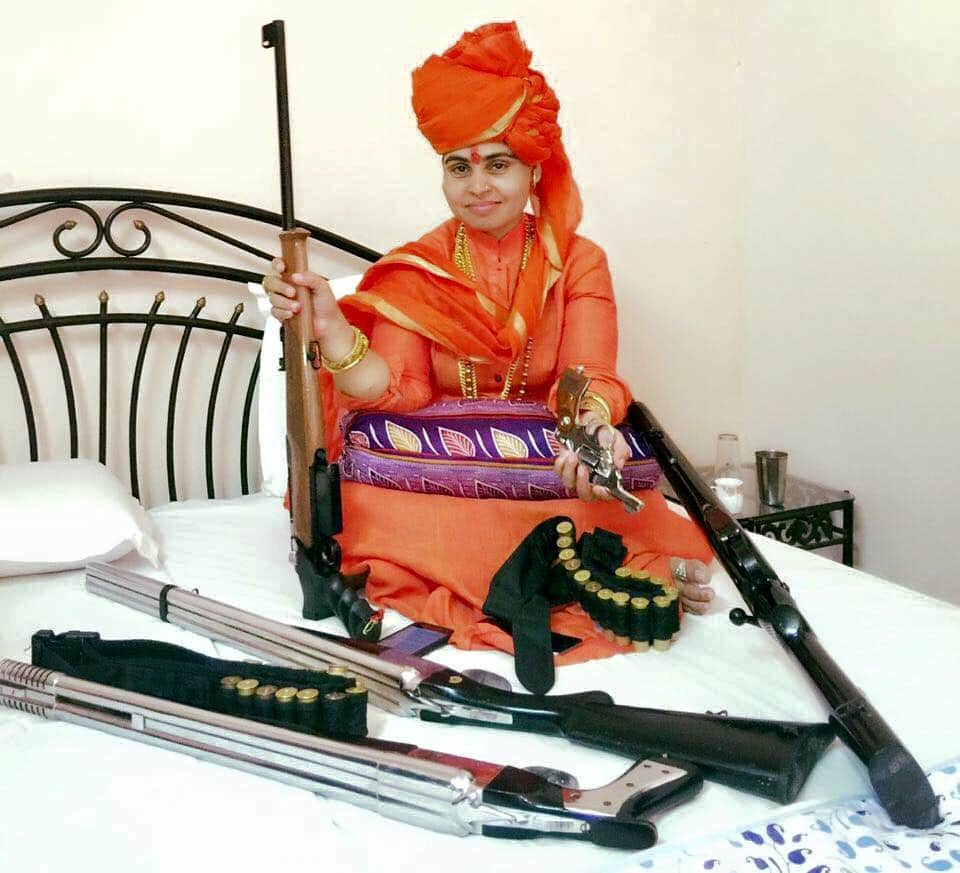 sadhvi deva thakur controversial statement on padmavati