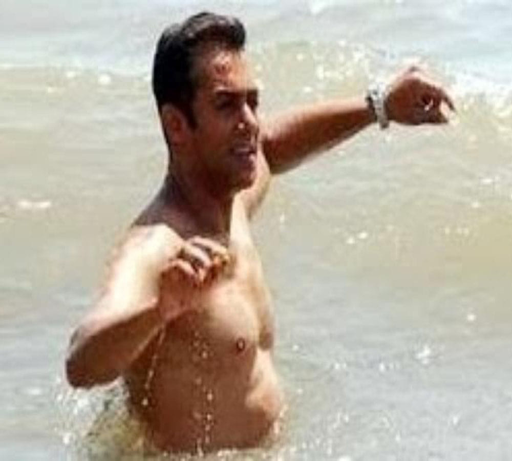 When Salman Khan was thrown into a well tied with rope to learn swimming