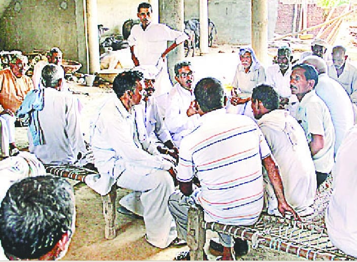 Now there is no skewer in your hands, Sprinkle on the shoulders, know Shabbirpur