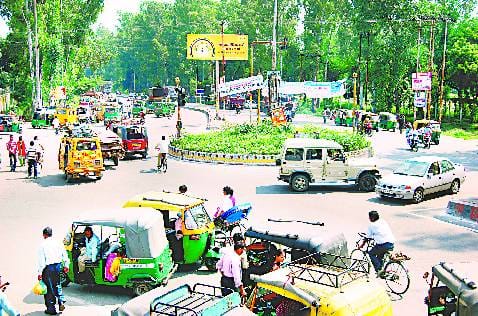525 meter flyover will be built on satellite, complete survey