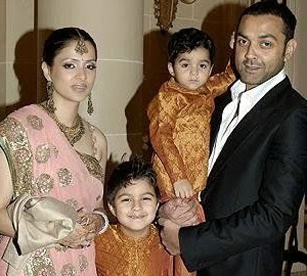 bollywood actor boby deol wife tanya is millionaire helped him a lot 