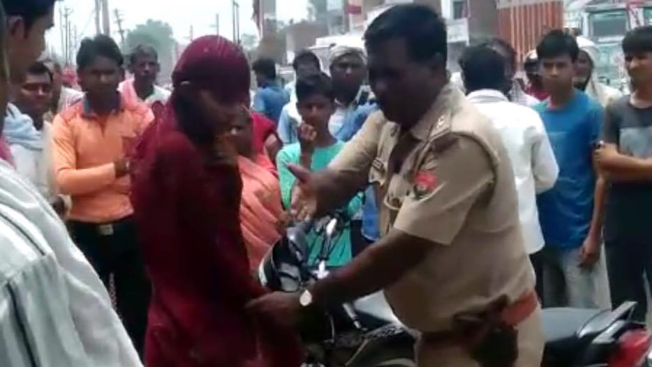 girlfriend arrest with gun in kanpur