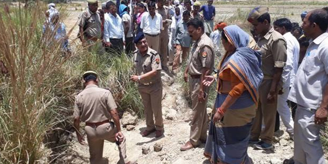 four women died as soil caves in fatehpur
