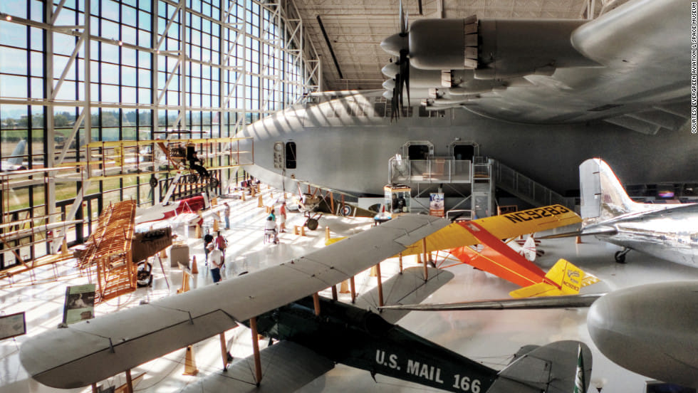World's largest airplane is rolled out, Know what's the specialty