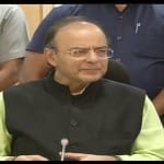 मीडिया को संबोधित करते जेटली