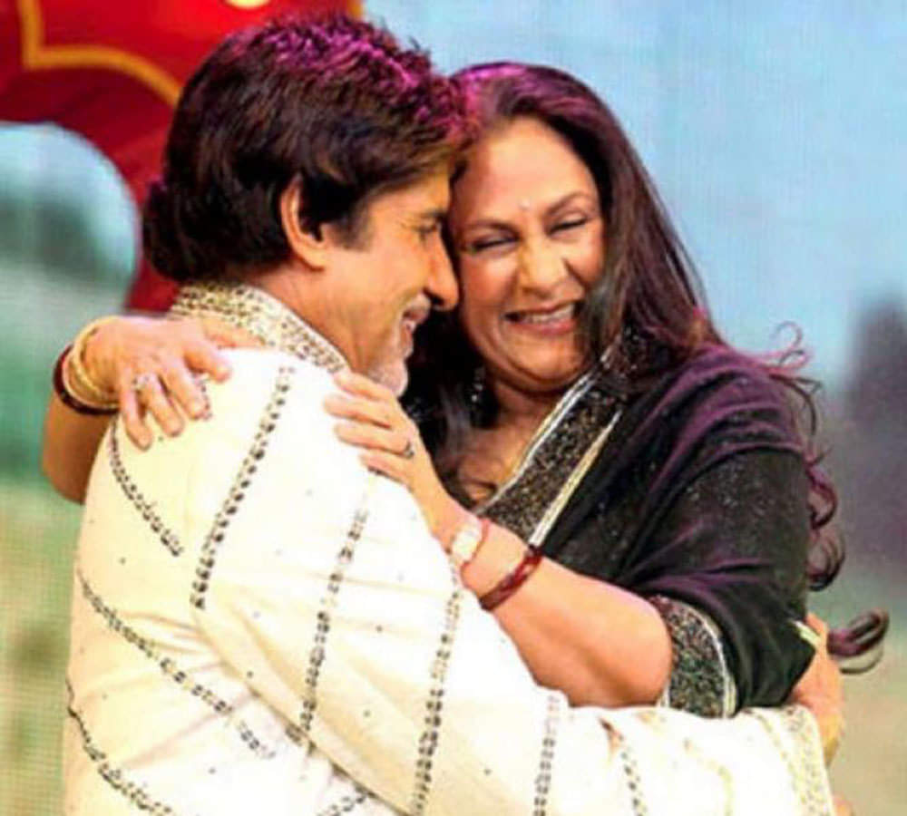 Amitabh bachchan wished jaya bachchan happy karwa chauth in  a very special way