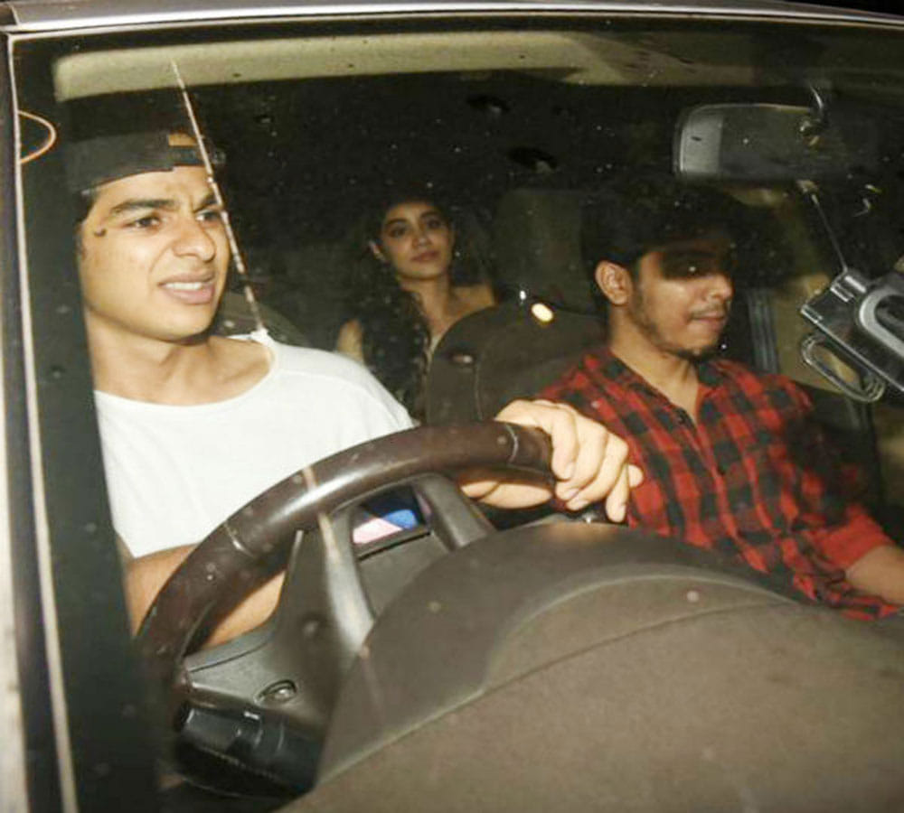 Ishaan Khattar And Jhanvi Kapoor Affair, They Are Told To Be Spot Together? Shahid Kapoor, Sridevi