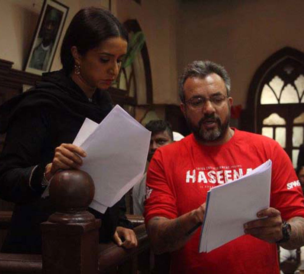 film based on haseena parker see shraddha kapoor pics from the set
