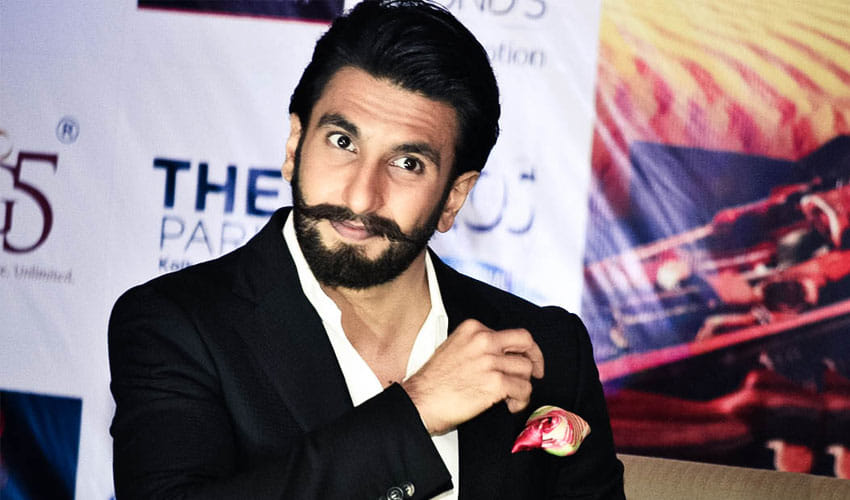 Famous Singer Daimaou Kosaka Stole 'Padmavati' Actor Ranveer Singh Outfit In Germany