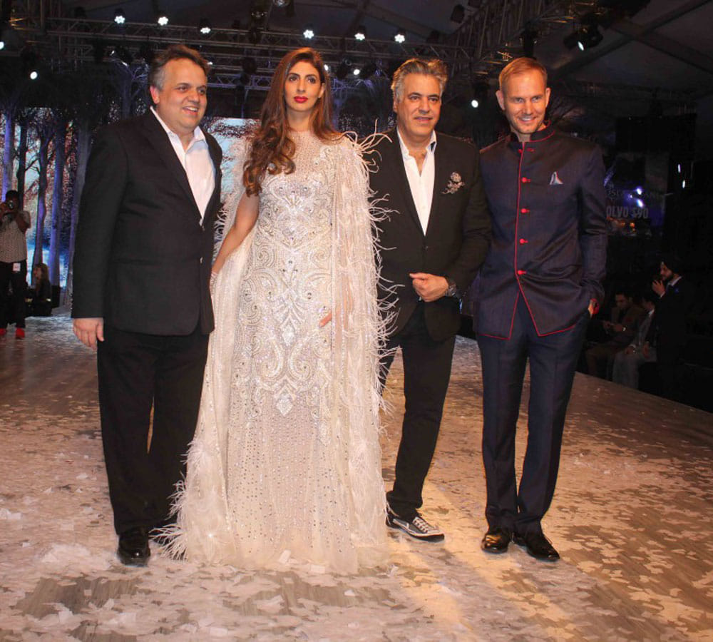 bollywood megastar amitabh bachchan daughter shweta nanda lesser known facts