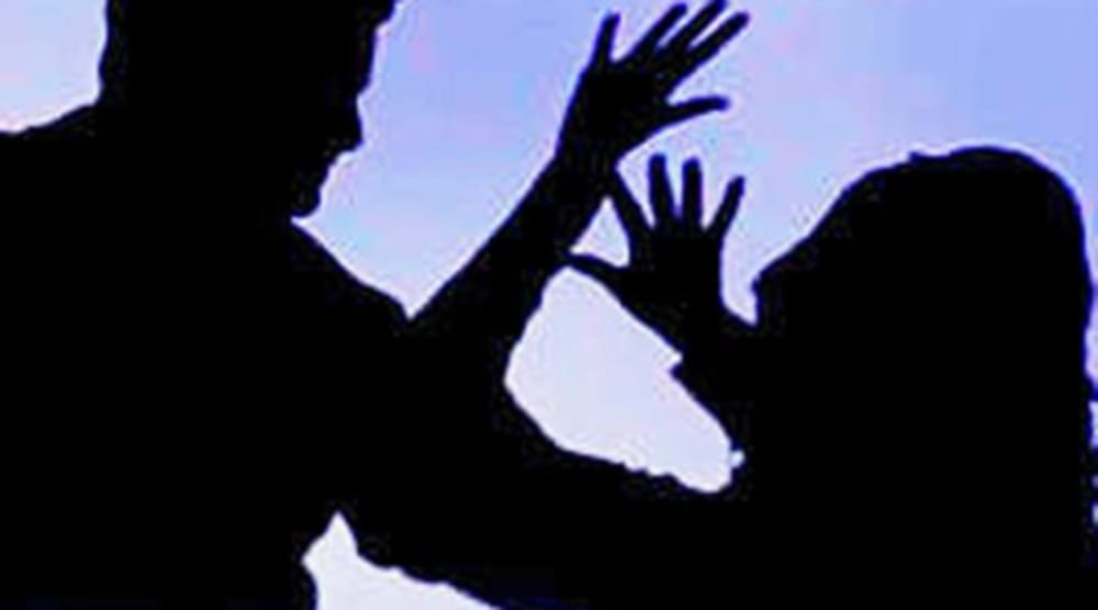 Fight Between Husband And Wife in renwal 