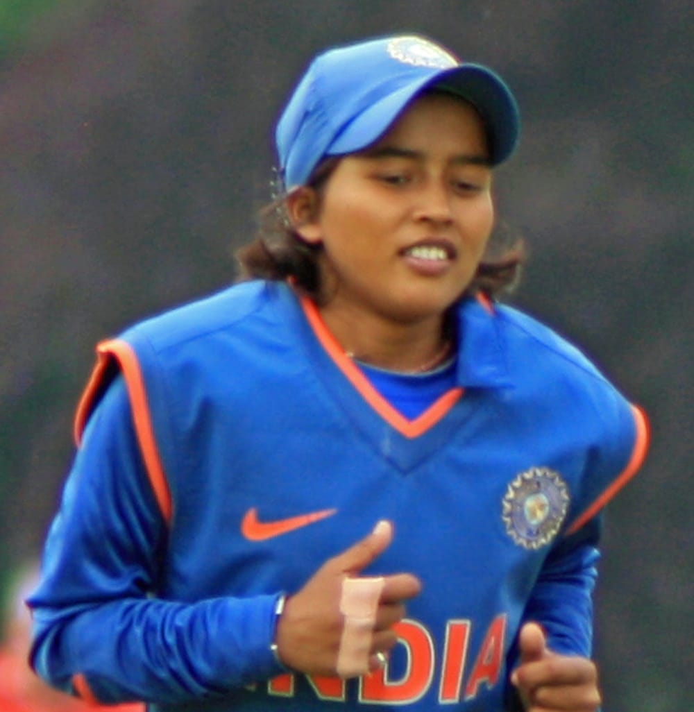 international woman cricketer ekta bisht dishonored